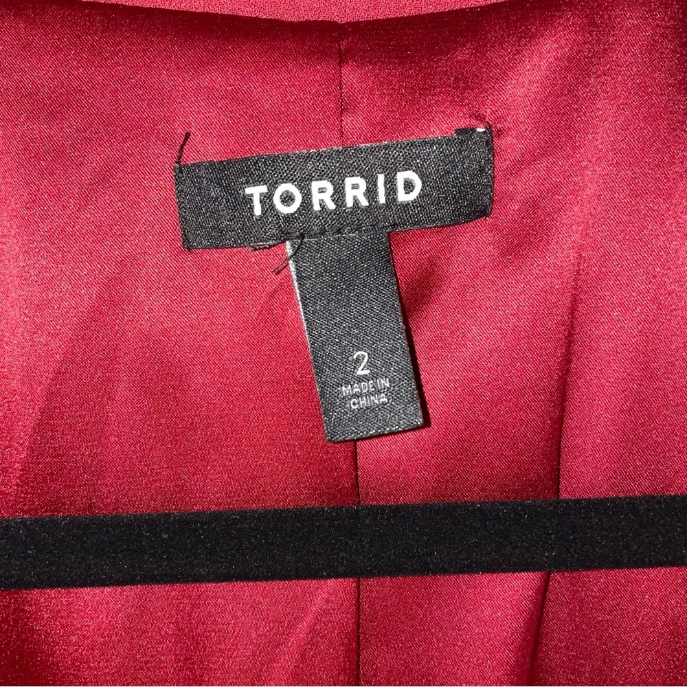 Torrid Blazer Size 2X Red Longline Jacket One Button Collar - Image 3