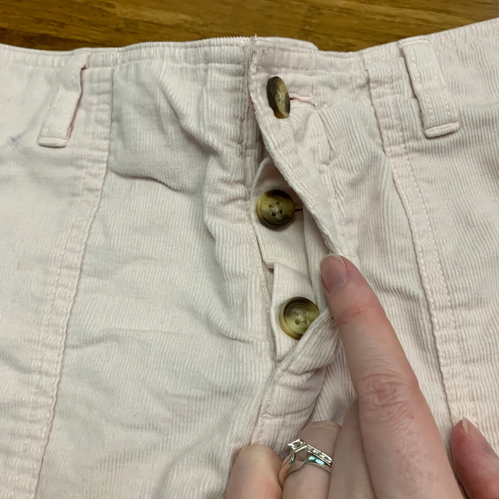 Horny Toad Corduroy Shorts Womens Size 10 Casual Everyday Walking Pastel Pink‎ - Image 2