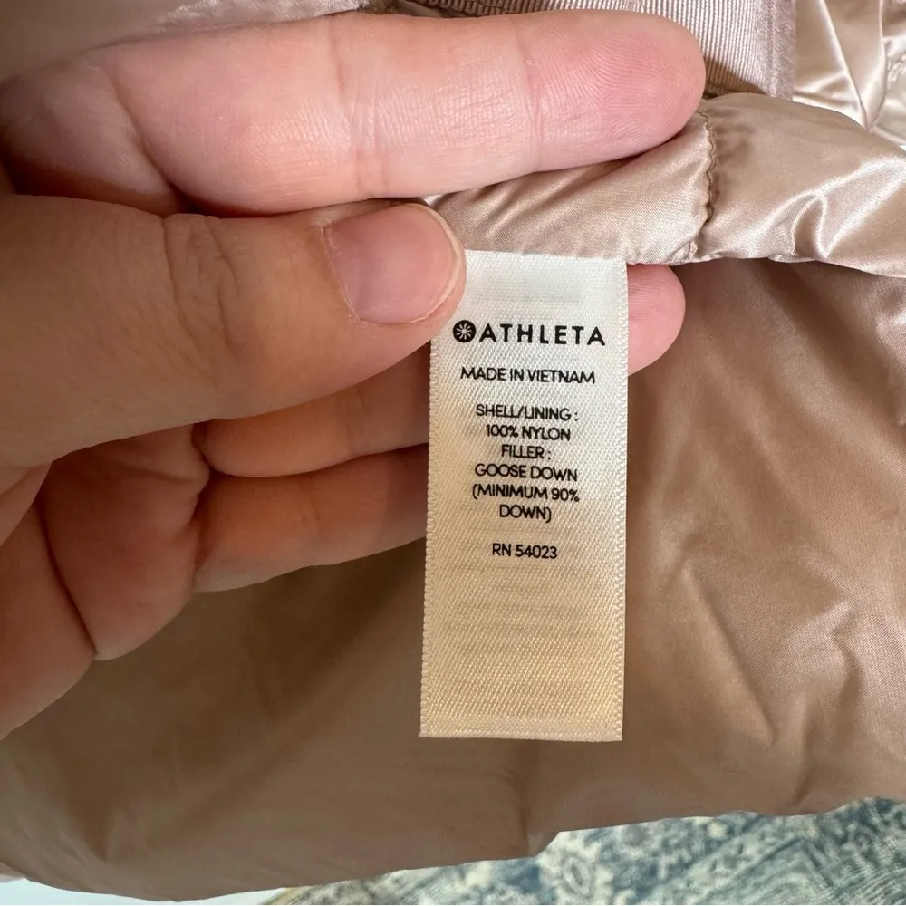 Athleta Downkind Pink Goose Down Jacket Size Small Tall - Image 4