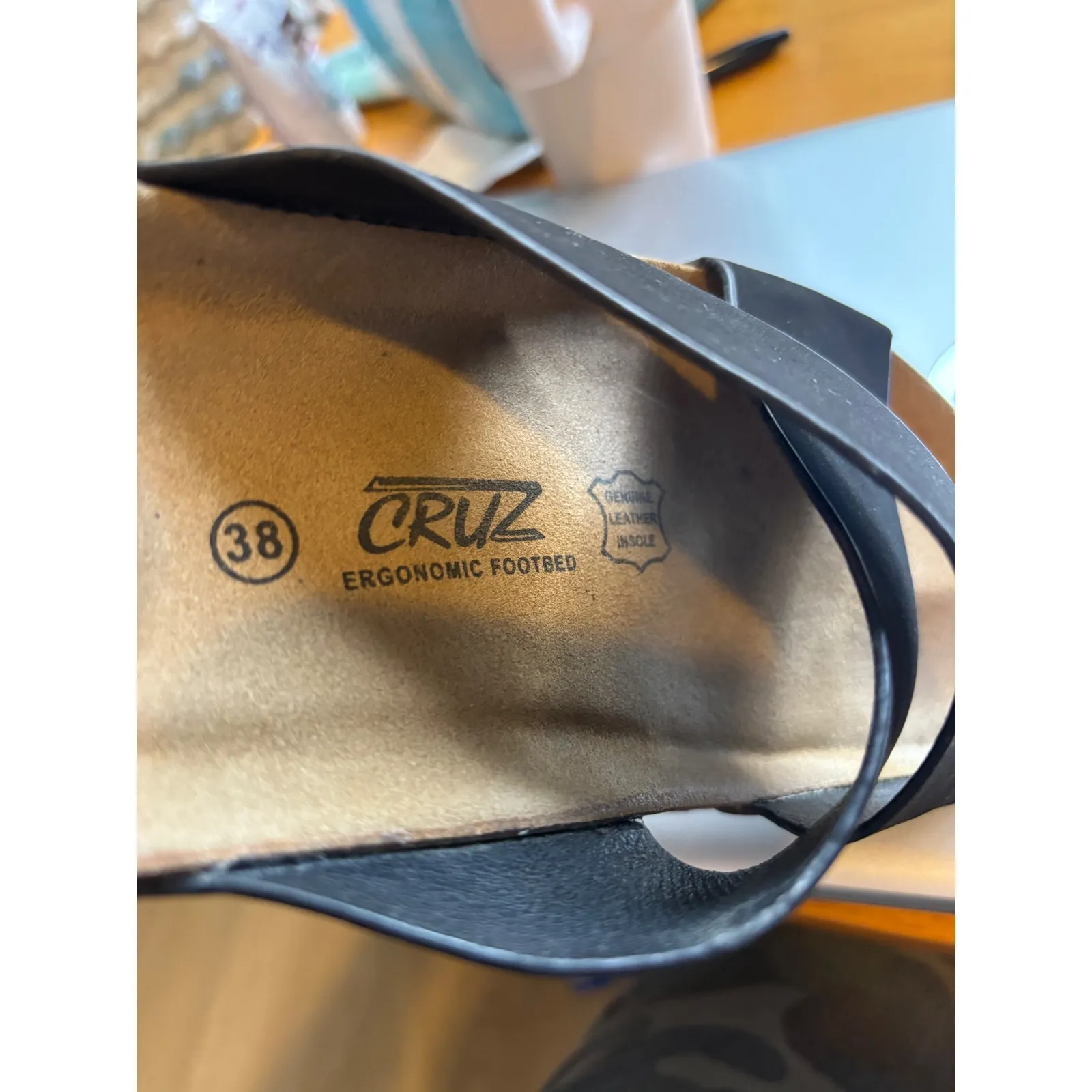 Cruz Ergonomic‎ Footbed Sandals Slides Black Cross Strap Size 38 Women's - Image 4