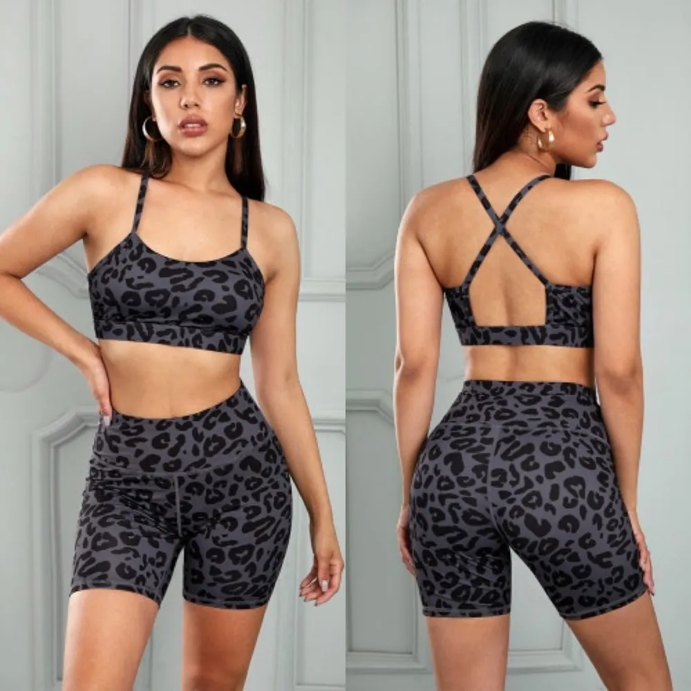LAST ONE Gray Leopard Print Trendy Activewear Set Sz S - Image 5