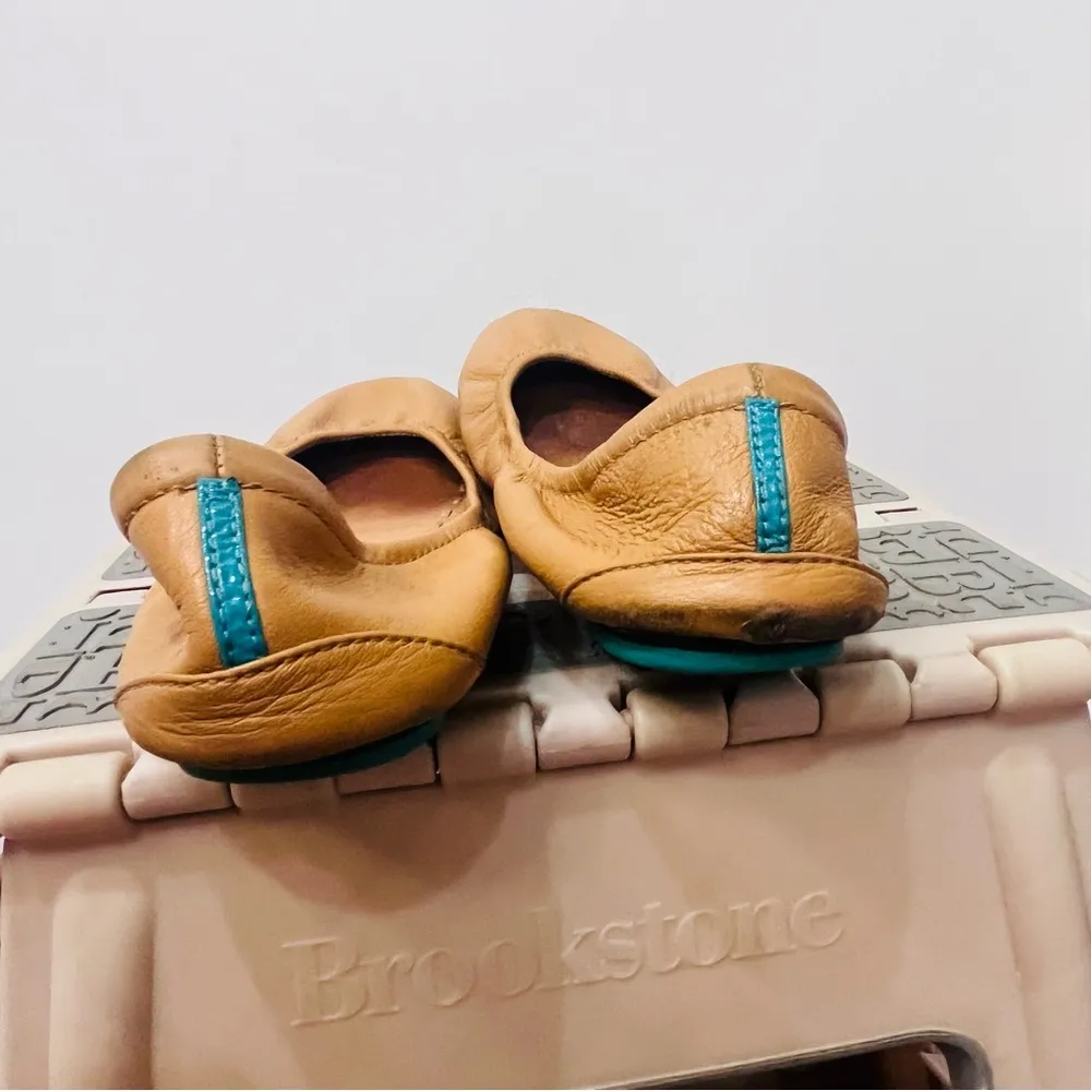 Tieks Camel Flats Size 9 - Image 12