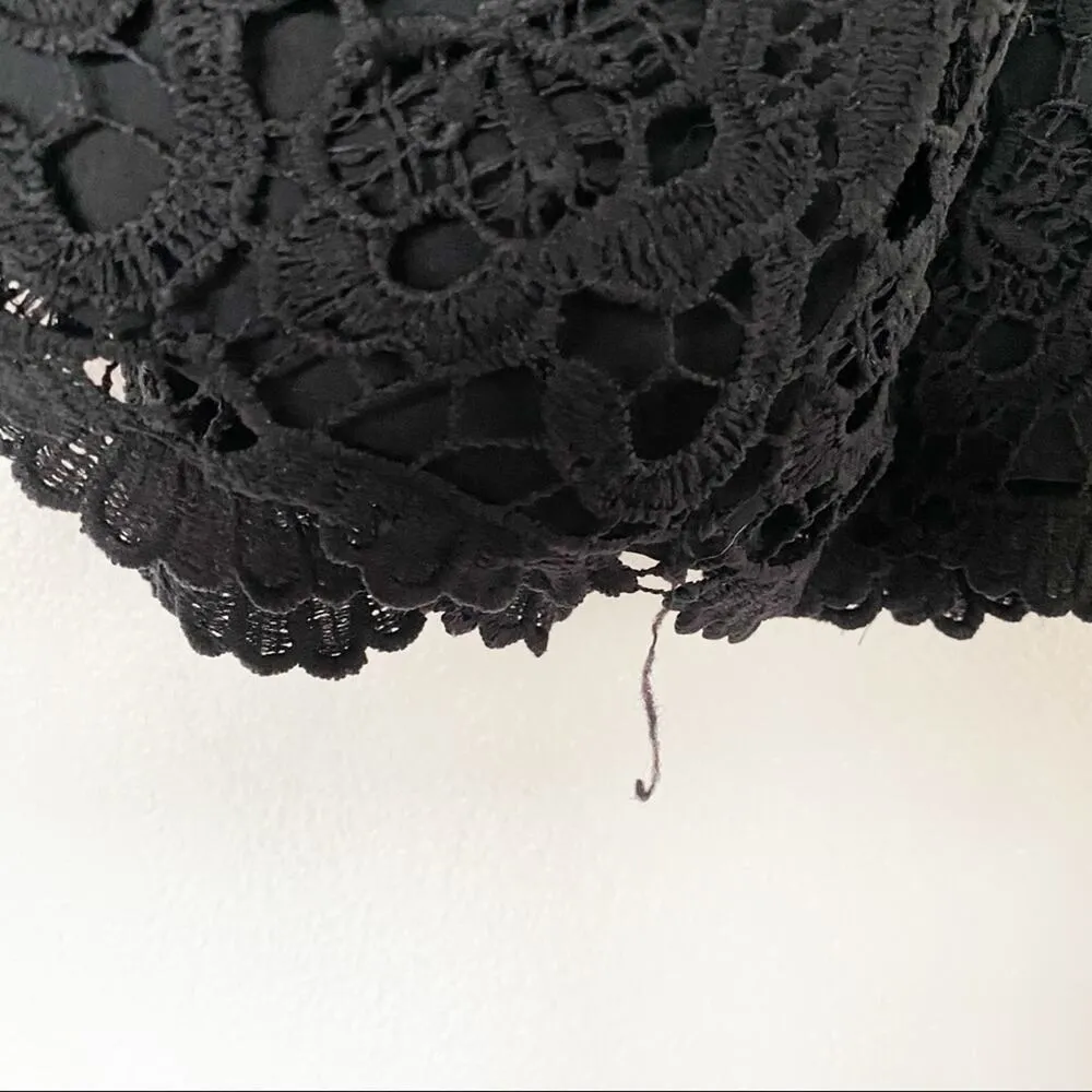 Aqua Sleeveless Black Lace Romper Size Medium - Image 5