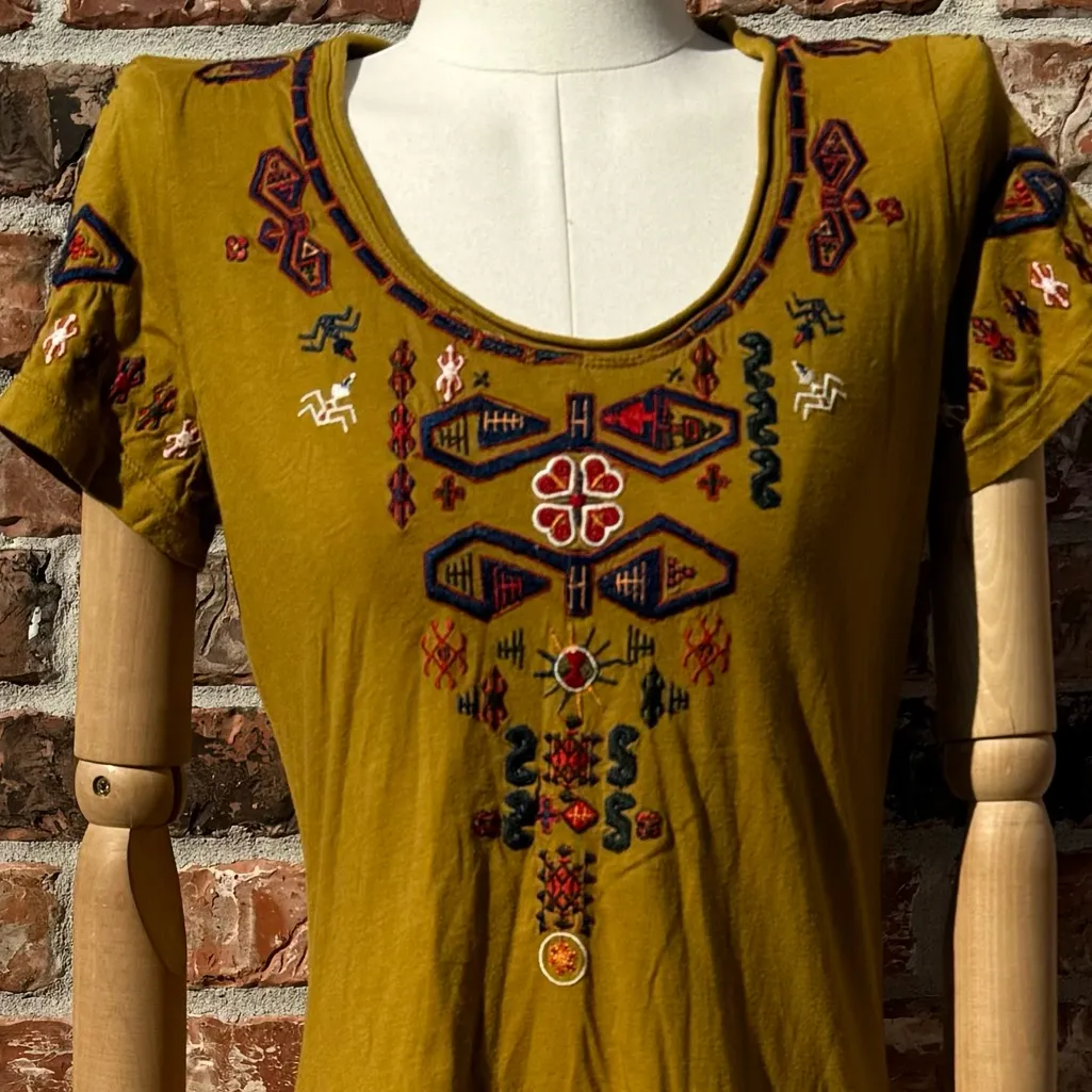 Johnny Was mustard yellow embroidered cotton boho top / S / Excellent condition - Image 2