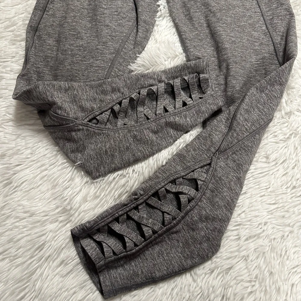 Women’s RARE Lululemom Pure Practice Pant Leggings - Image 3