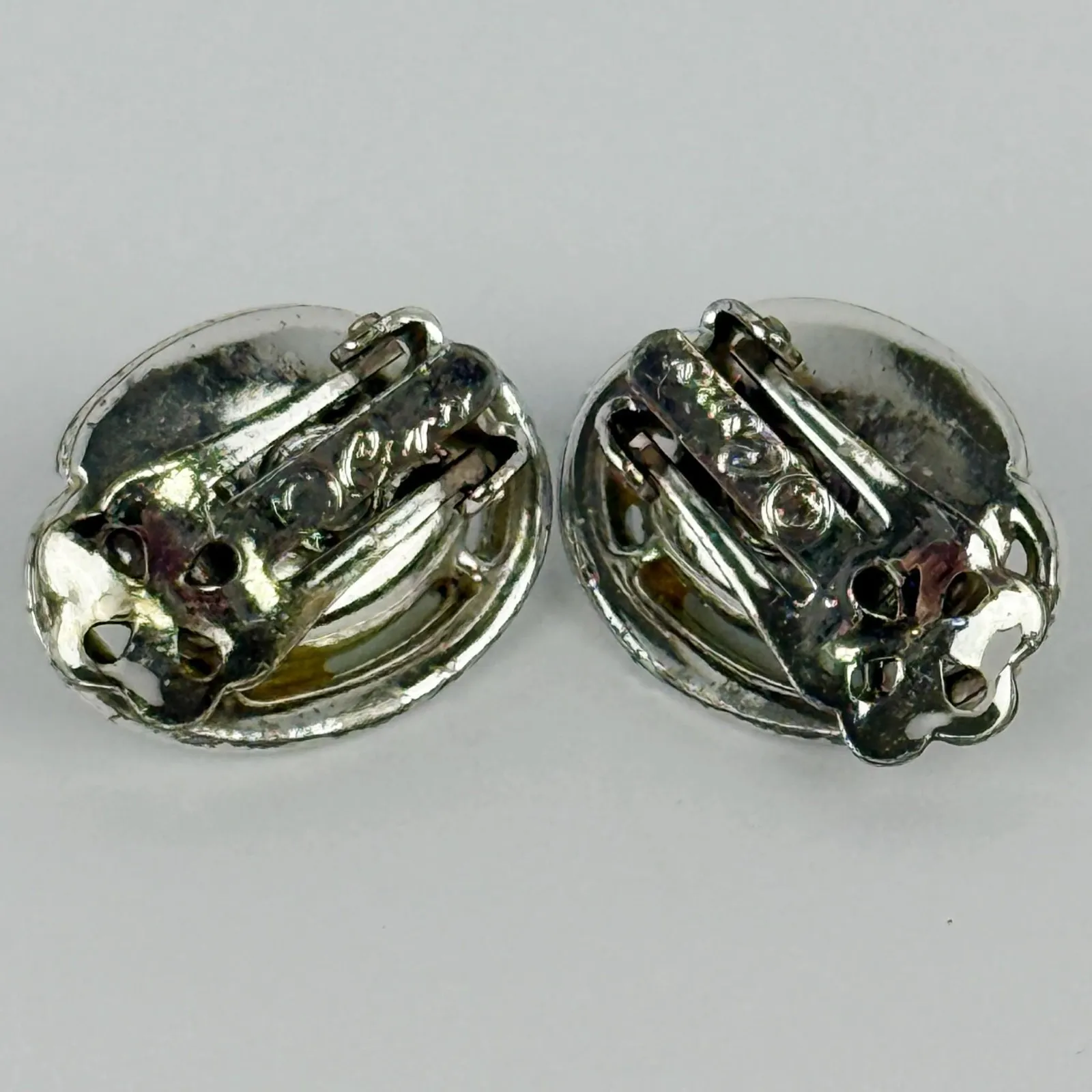 Vintage Coro Moon Glow Iridescent Opal Look Clip - Image 5