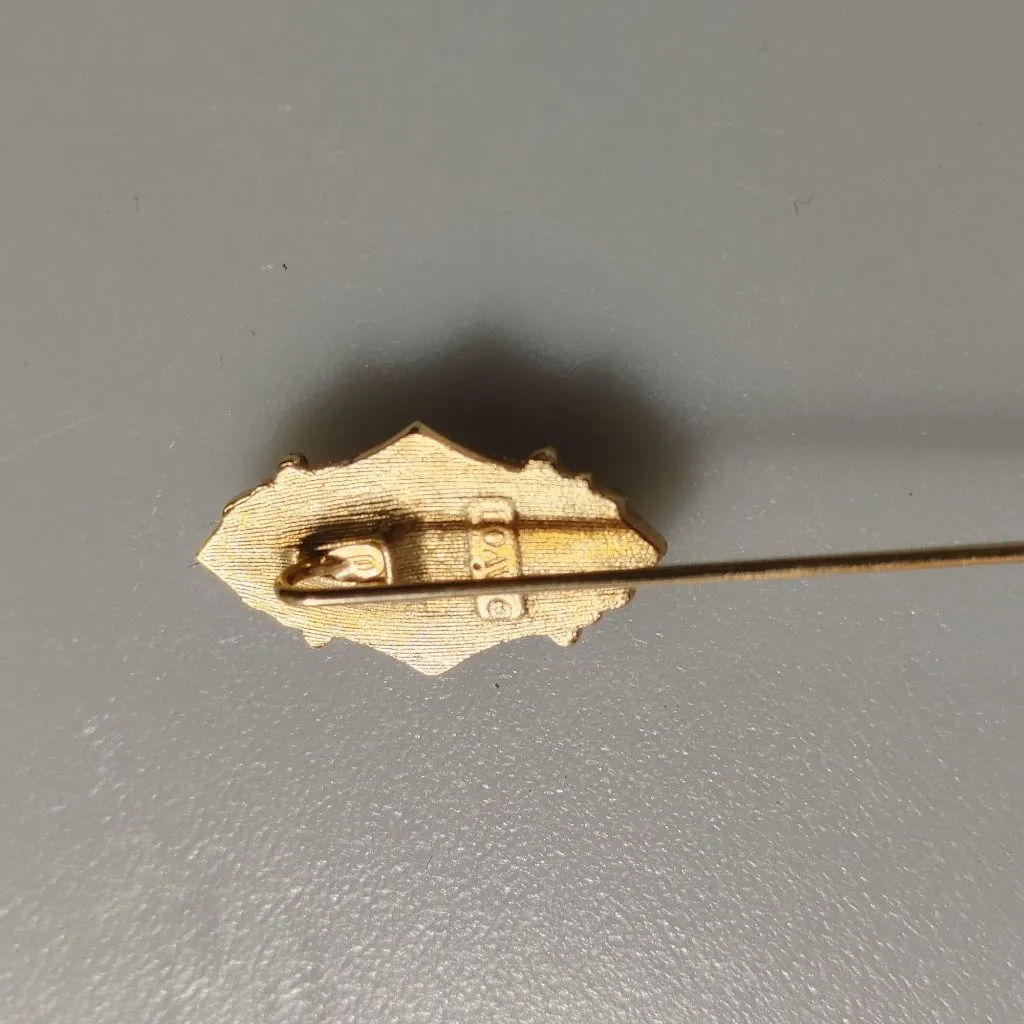 Kensington Vintage Avon Victorian Revival Gold Tone Stick Pin Central Rhinestone - Image 6