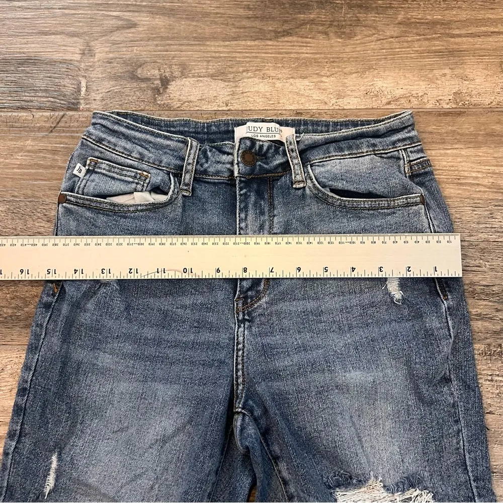 JUDY BLUE LOS ANGELES SLIM FIT WOMENS JEANS MEDIUM WASH DISTRESSED Sz 5/27 #257 - Image 4