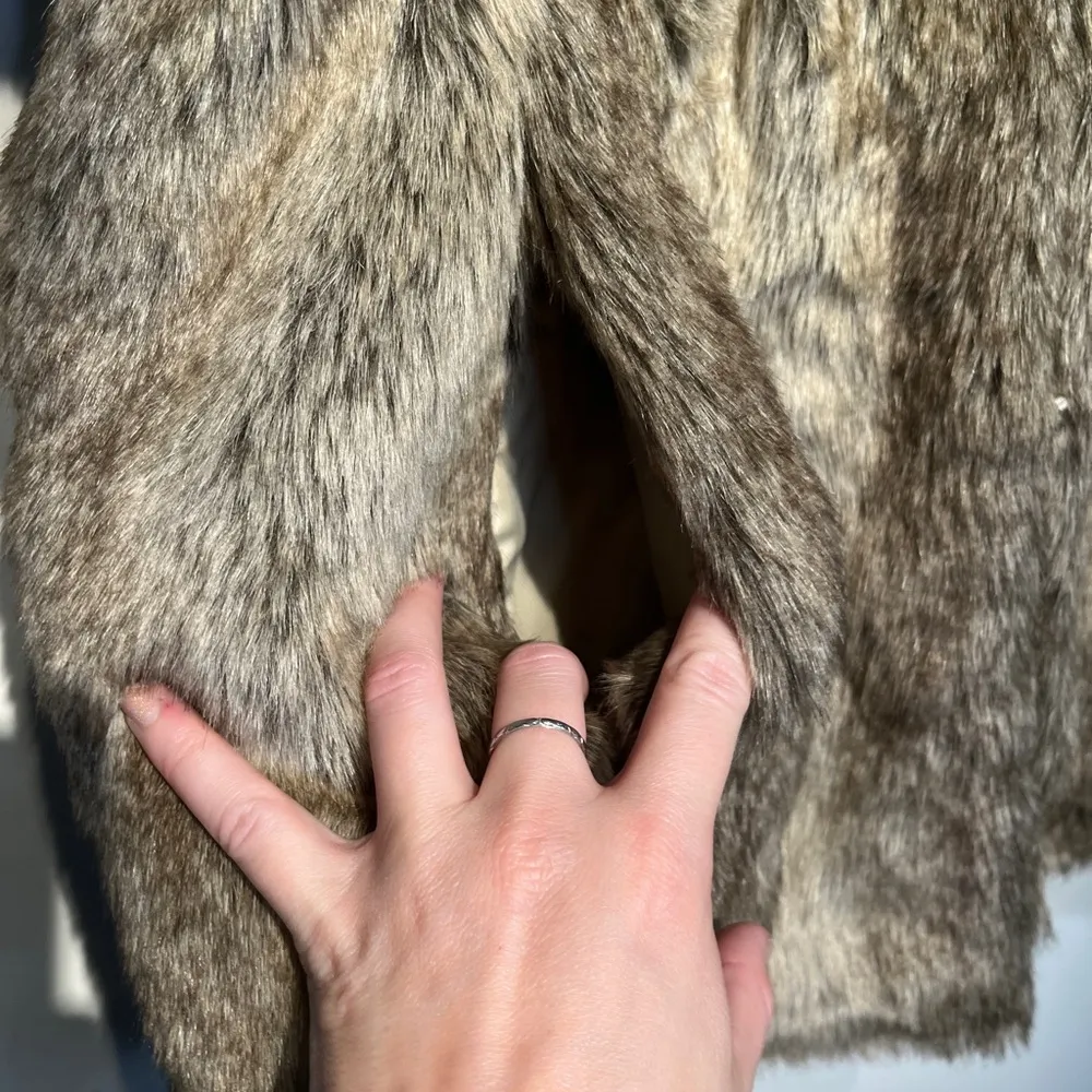 Banana Republic NWT Mock Collar Faux Fur Vest Cinch Waist Fully Lined XL - Image 7