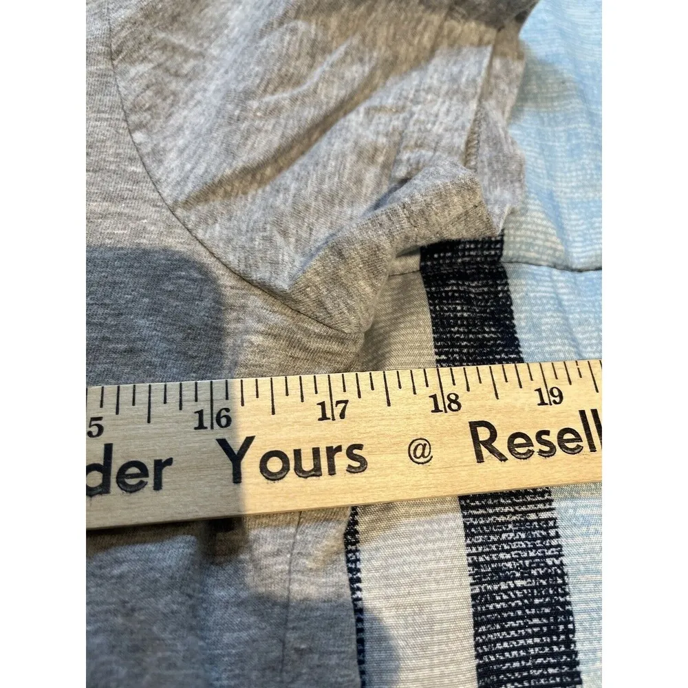 Fanatics Women's M Atlanta Braves World Series Champions 2021 V-Neck T-Shirt - Image 5