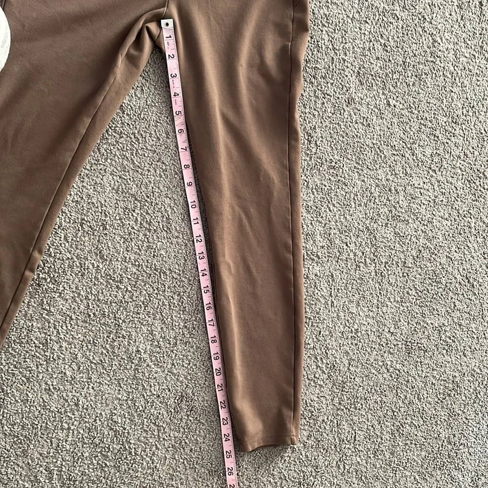 One 5 One Light Brown Pull On Stretch Ankle Pants | Size Medium - Image 11
