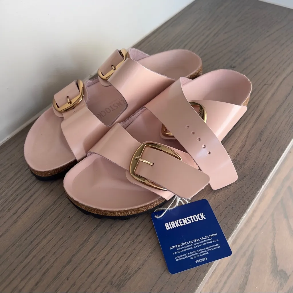 NWT Birkenstock Arizona Big Buckle High Shine Sandals in Light Rose - Image 4
