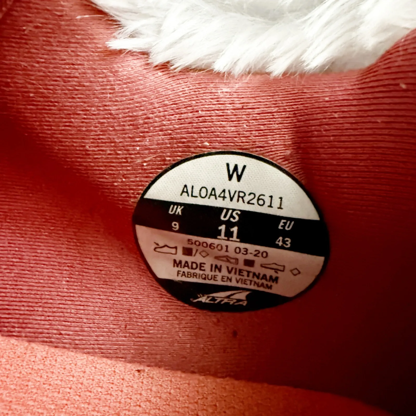 ALTRA | Women's Altra Footwear Torin 4.5 Plush Running Sneaker Misty Rose | 9 Pink - Image 7