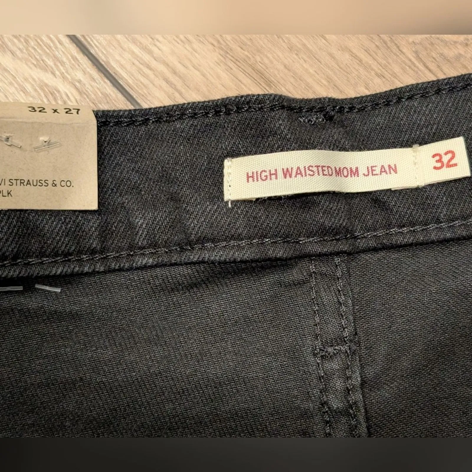 NEW‎ Levi's Womens 32 Jeans High Rise Mom 90s Style Black Denim Tapered Leg NWT - Image 6