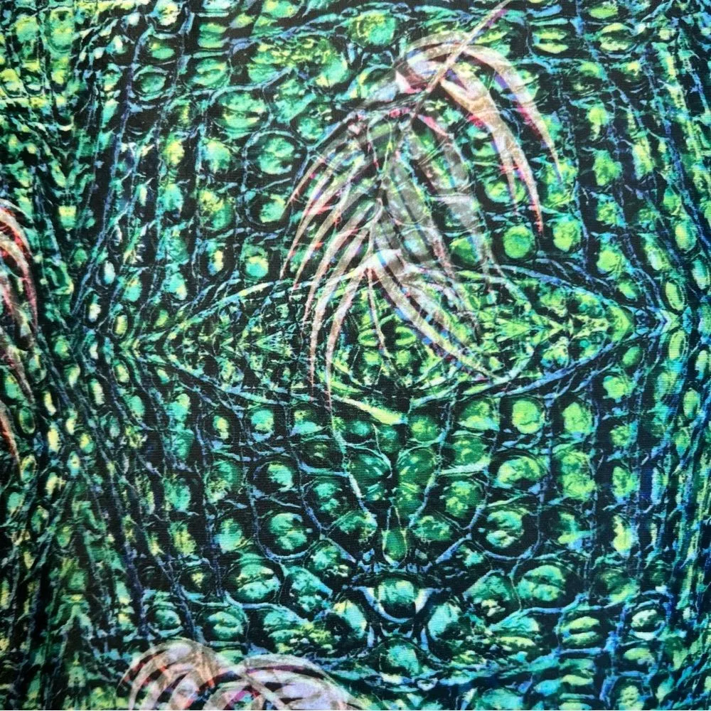 Xotic Camo and Fishing Gear Long Sleeve Colorful Snakeskin Pattern with Feathers Blue Size L - Image 6