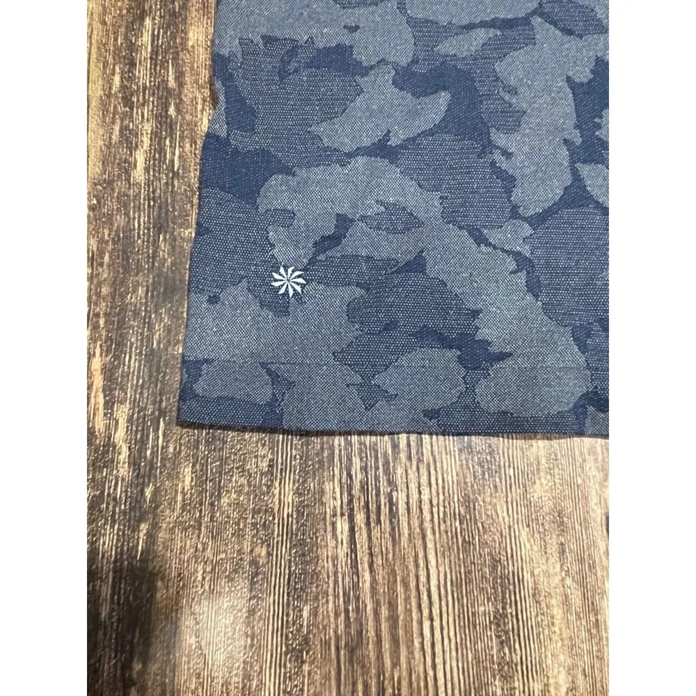 Athleta speedlight camo racerback tank size XS - Image 2