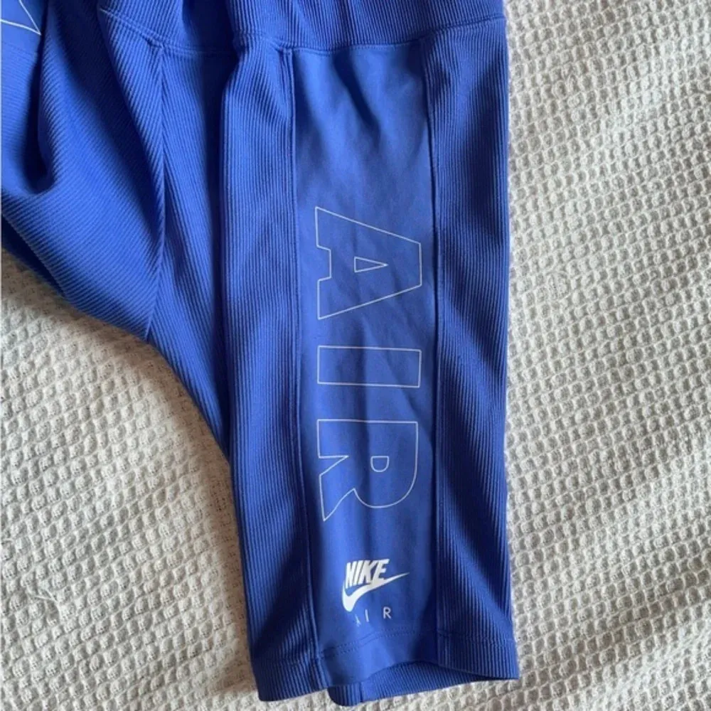 Nike Air Purple Periwinkle Ribbed Biker Shorts Size Small - Image 3