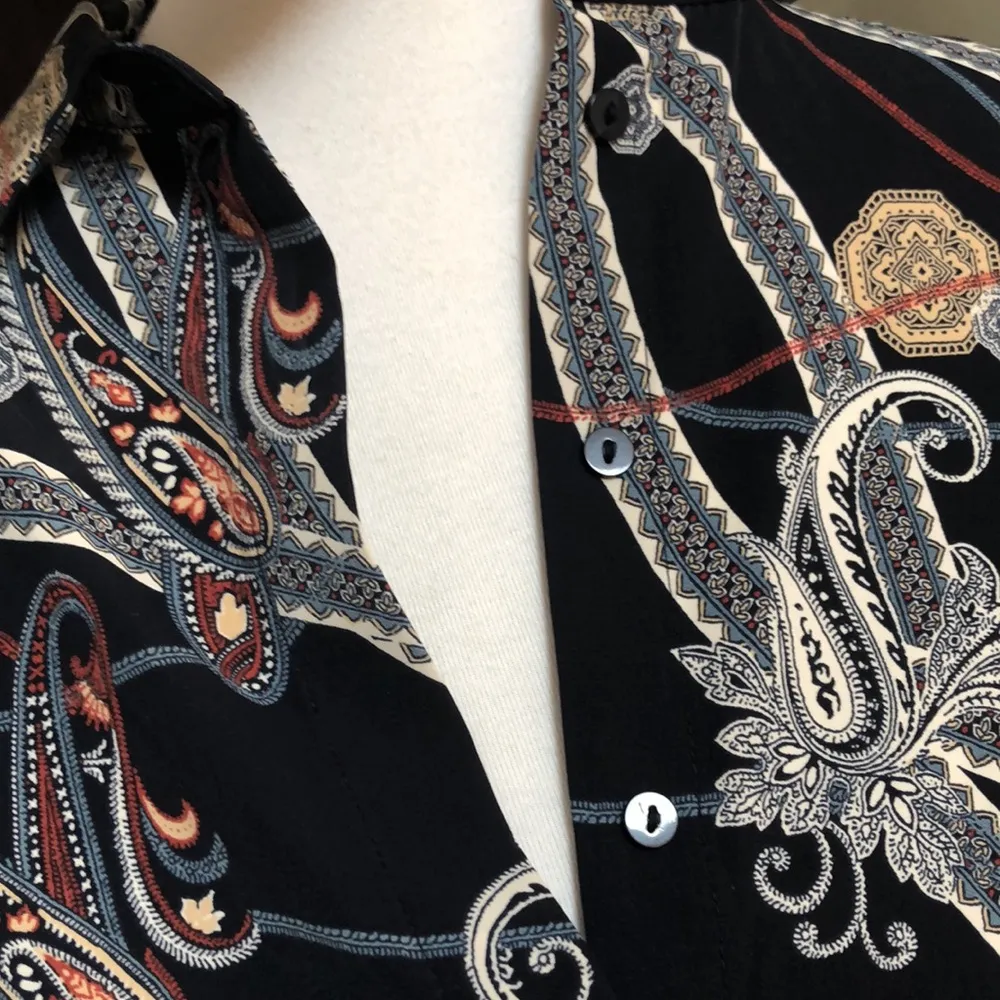 Cute Navy Blue H&M Printed Blouse - Image 6