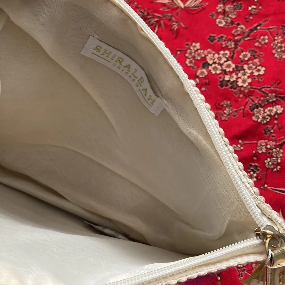 Shiraleah | bag/pouch/clutch Paper straw shell with colorful tassel trim. - Image 5