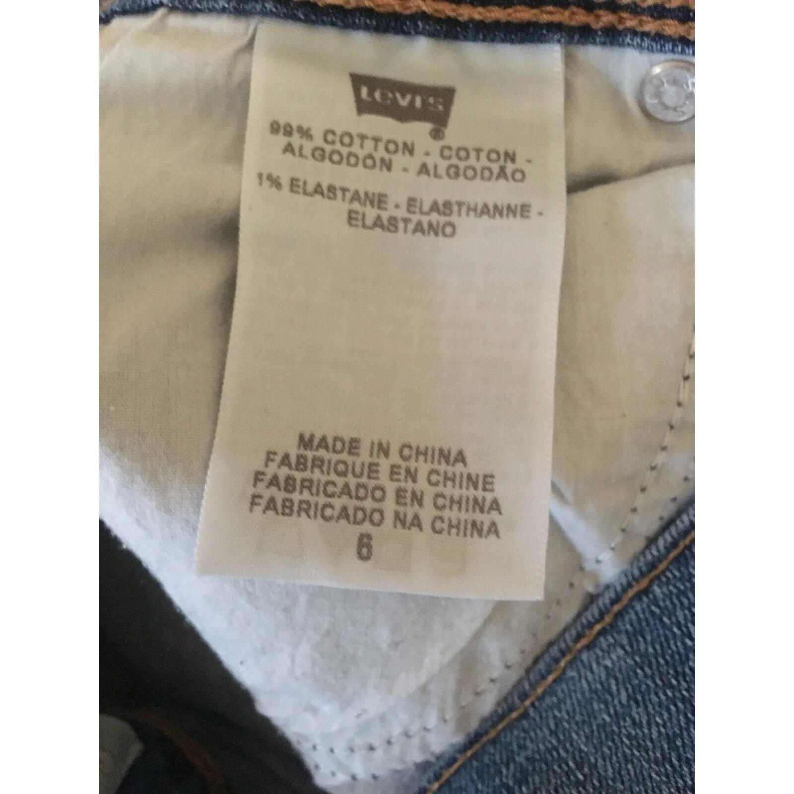 Levi's 515 Women's Size 6 Blue Denim Bermuda Cuffed Jean Shorts with Pockets - Image 11