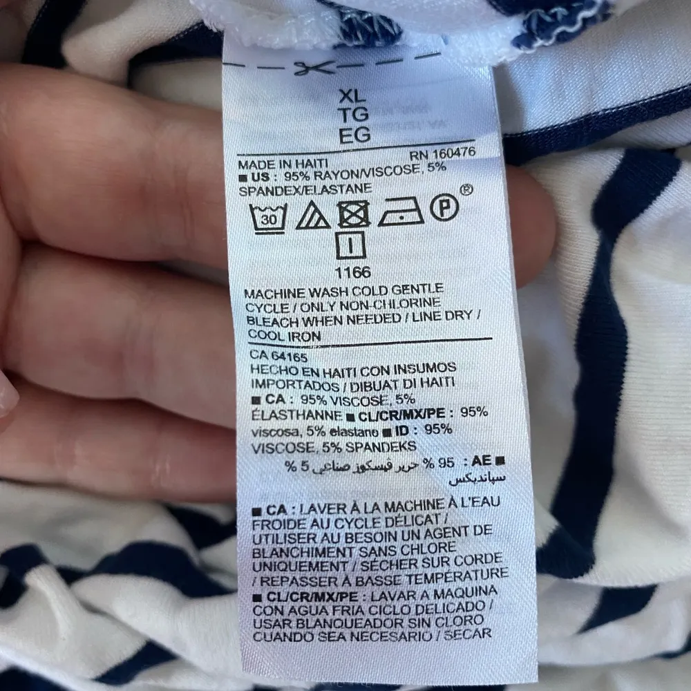 old navy luxe blue & white striped shirt - Image 3