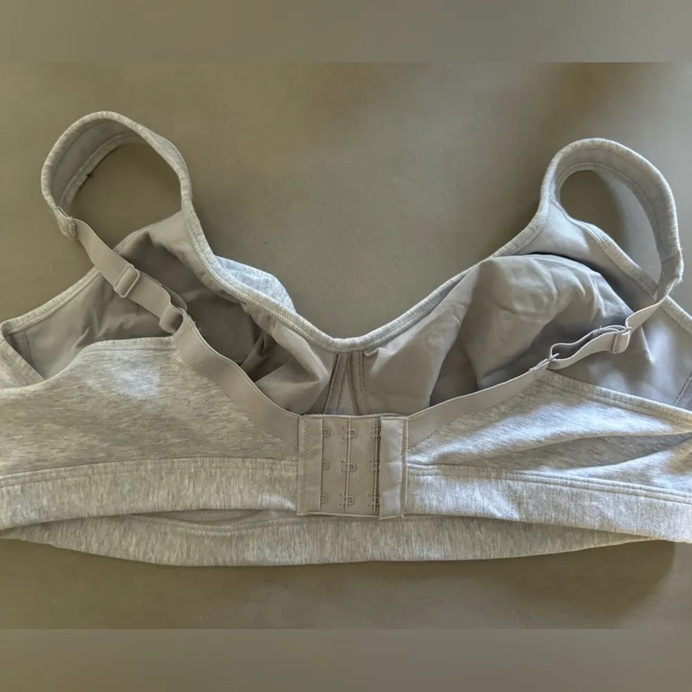 Playtex 18-Hour Original Comfort Strap 40D Wirefree Bra Style 15763 Gray - Image 2