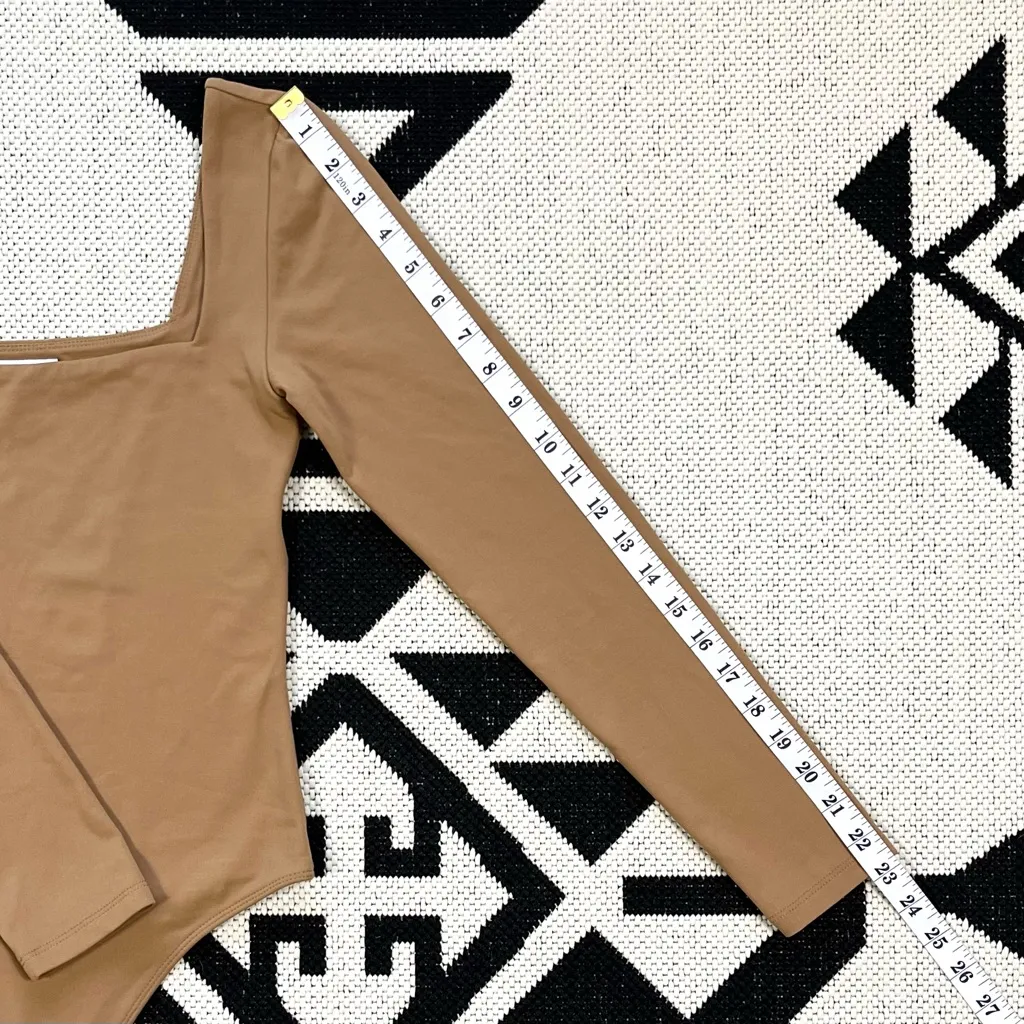 Babaton x Aritzia Contour Squareneck Long Sleeve Bodysuit Constant Camel Medium - Image 6