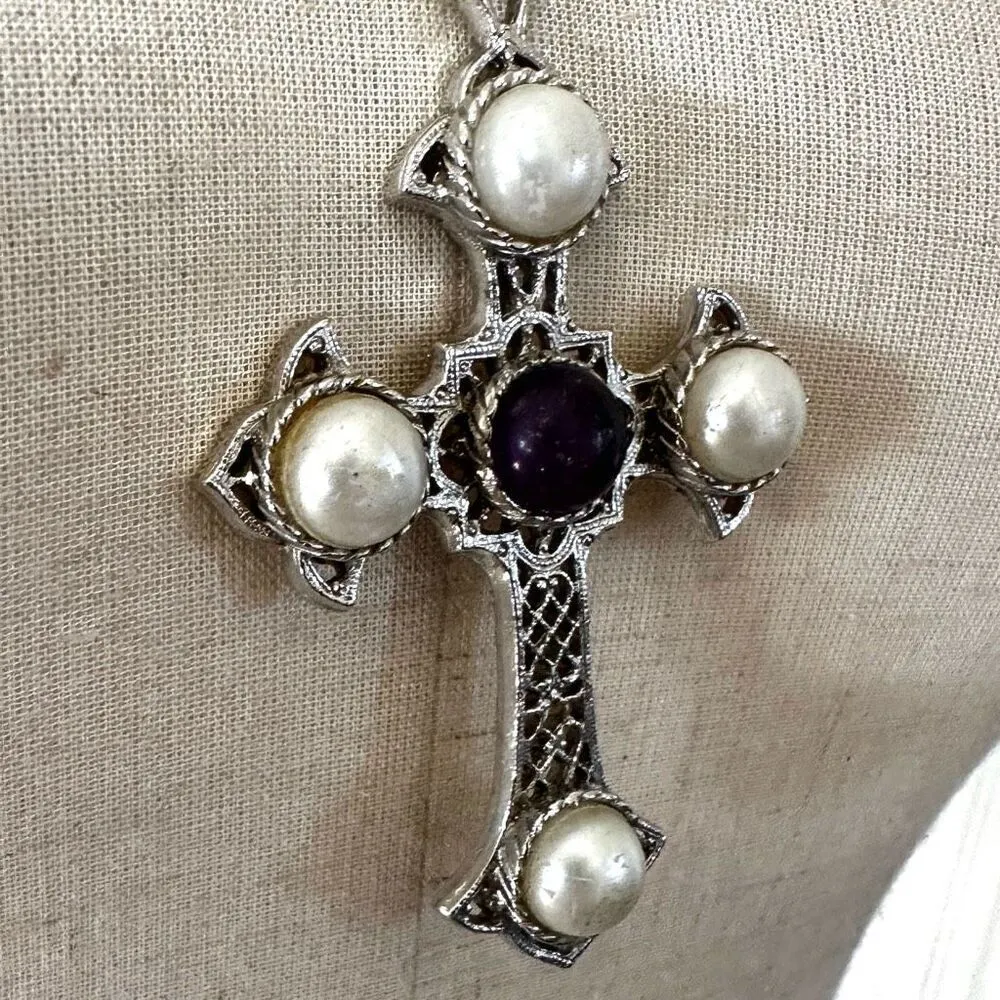 Sarah Coventry crusader cross pendant necklace - Image 4