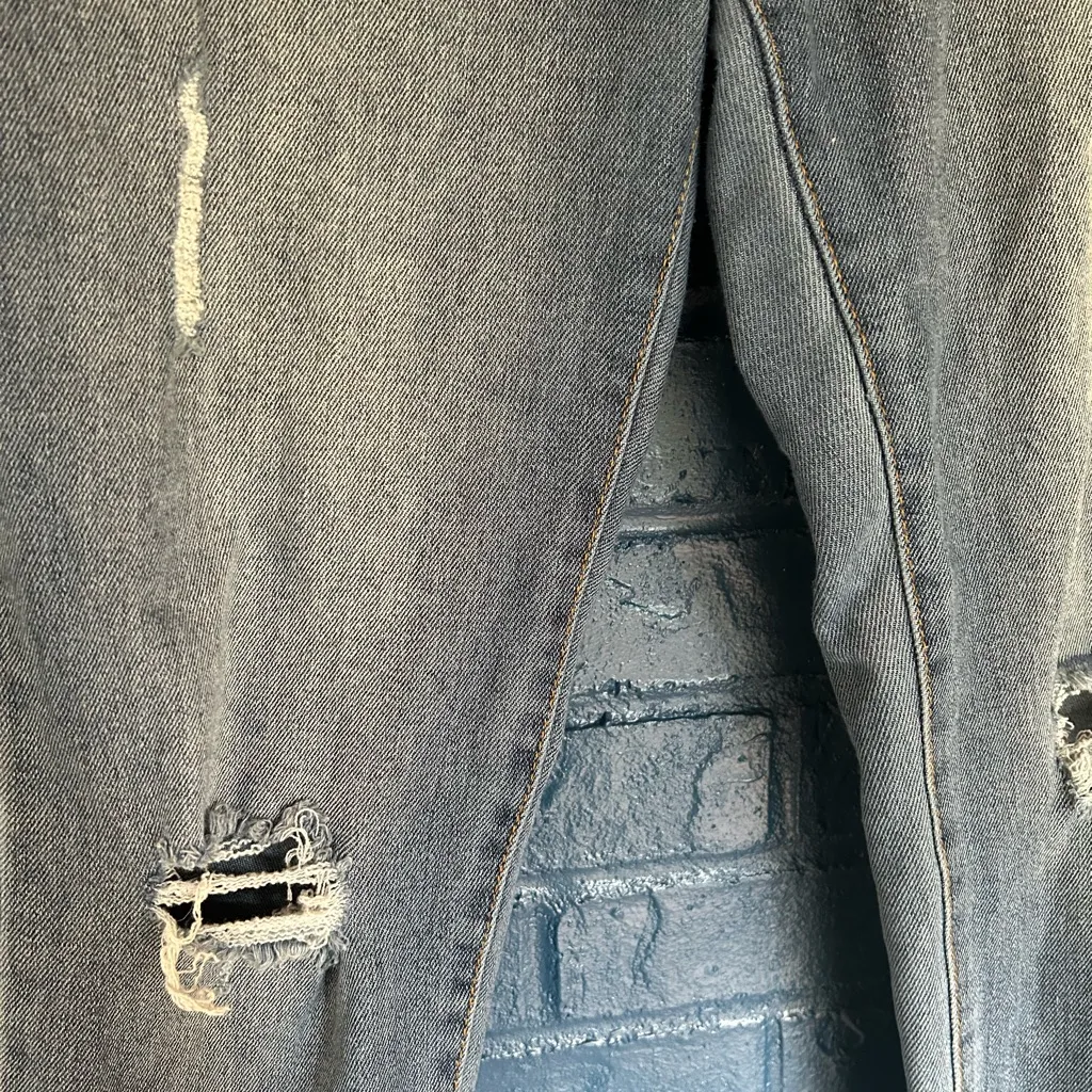 Kendall & Kylie Blue Straight Leg Jeans‎ with Distressed Details - Image 11