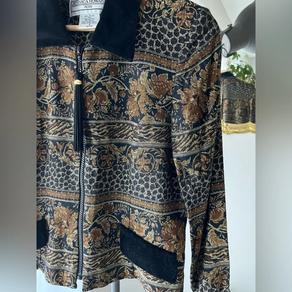 Vintage Jessica Howard Tapestry Jacket - Zip Up with Tassel Pull - Velour Collar - Image 5