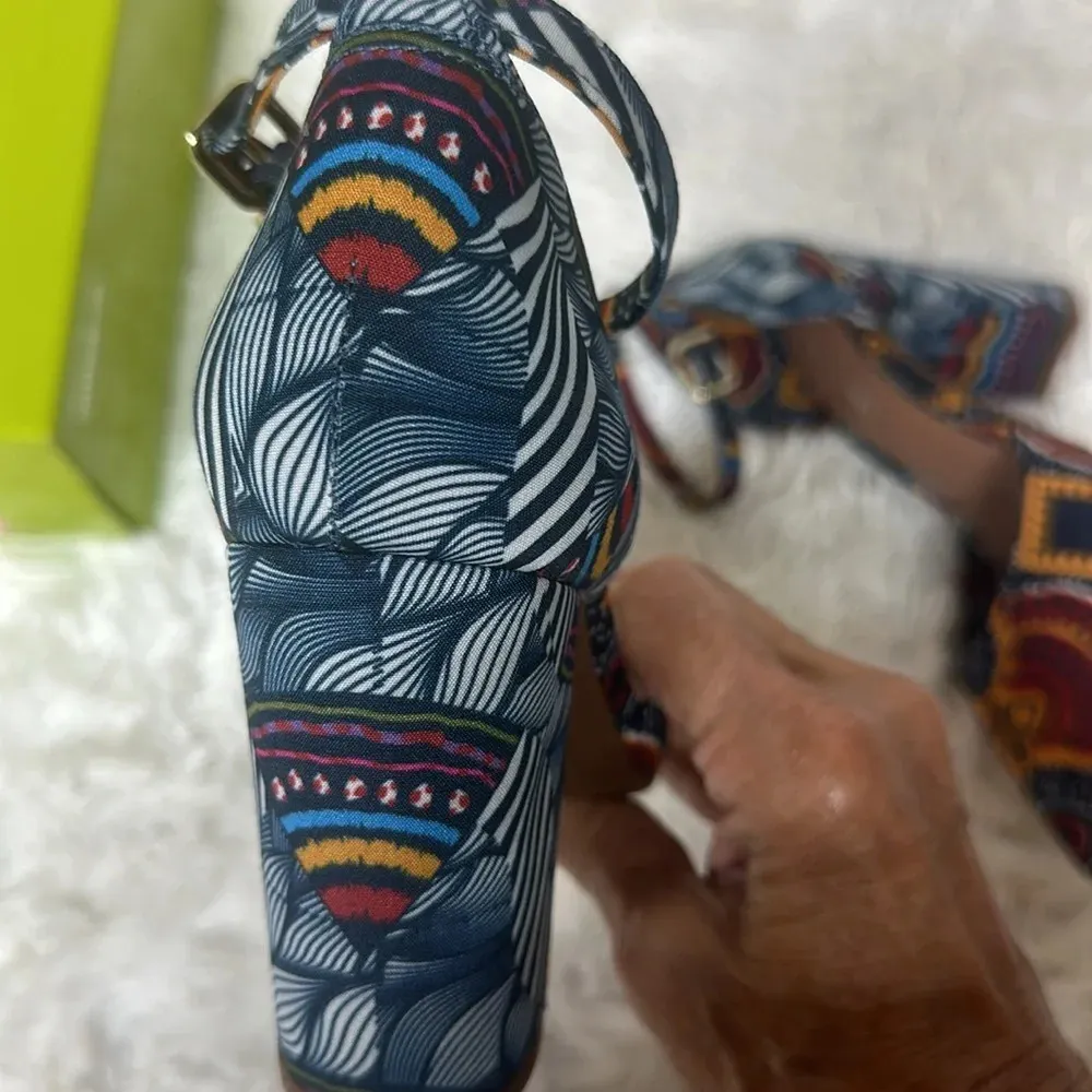 Gianni Bini 6.5 Bronlynn Ankle Strap Chunky Heel Jewel Tones Folk Art Design New - Image 3