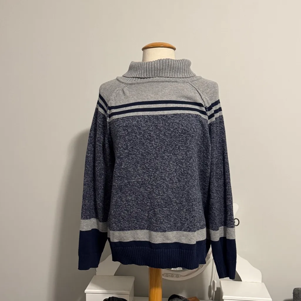 Woman’s Gray and Blue Sweater - Image 2