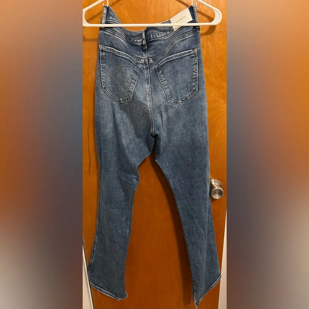 Express Mid Rise Medium Wash Ripped Button Fly Skyscraper Jeans Size 8R - Image 2
