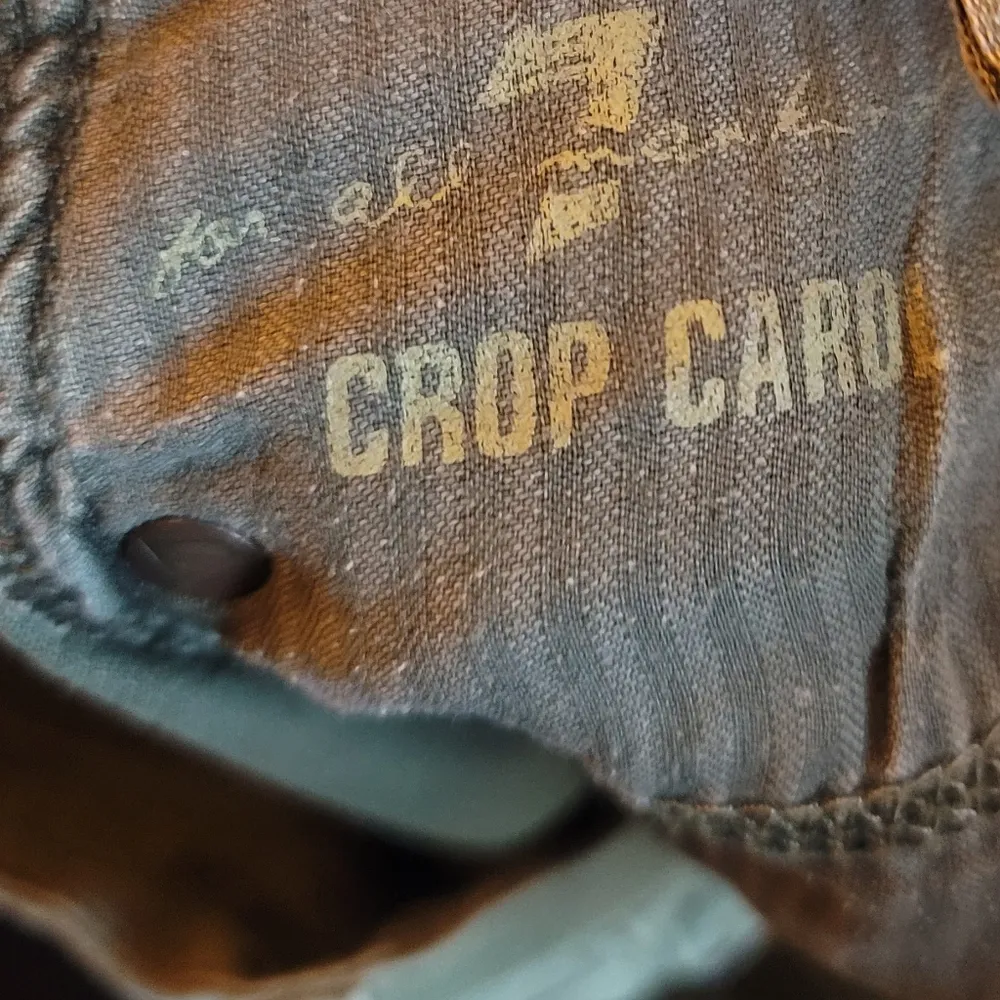 7 For All Mankind Army Green Crop Cargo Jeans 28 - Image 4