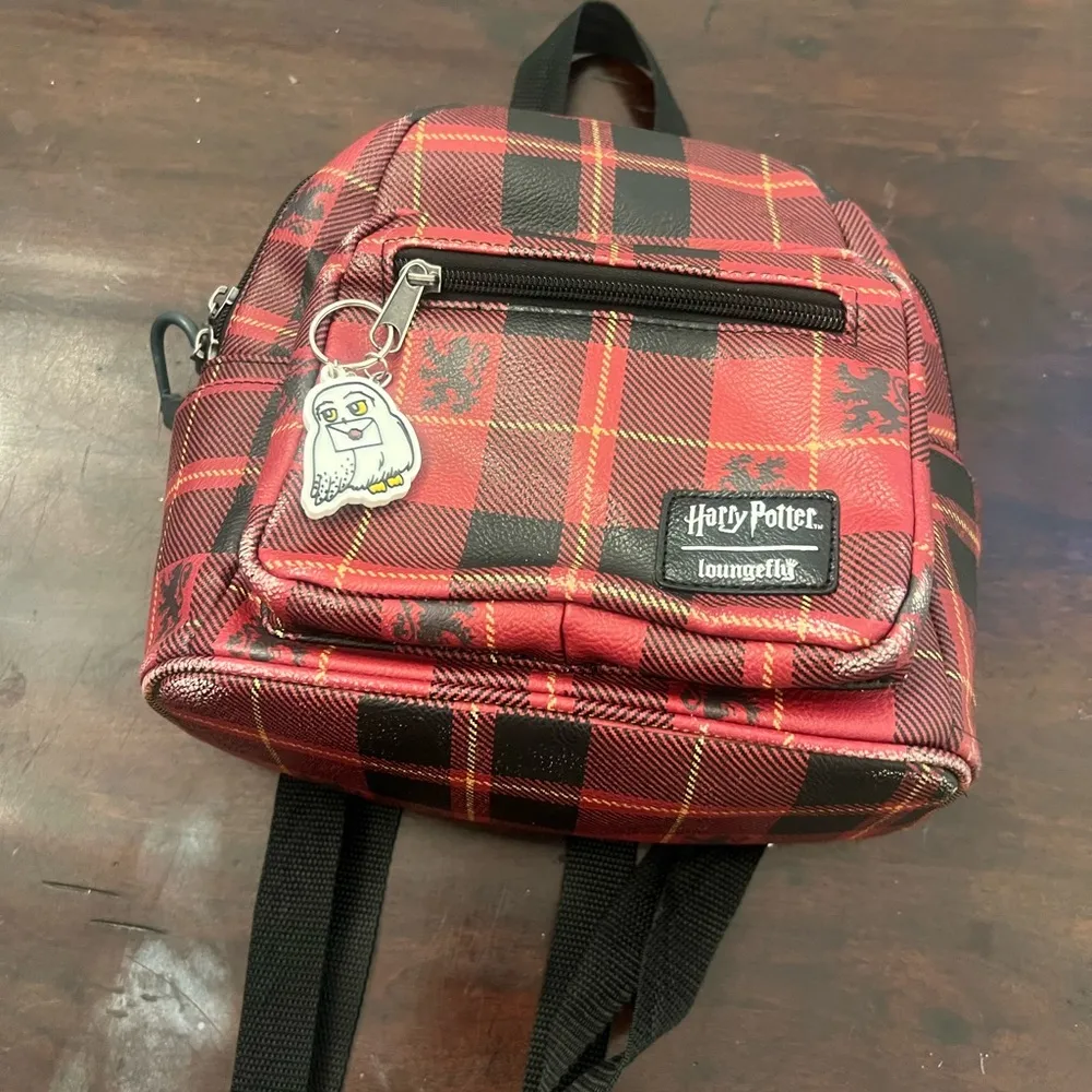 Harry Potter x Loungefly Gryffindor plaid mini backpack - Image 4