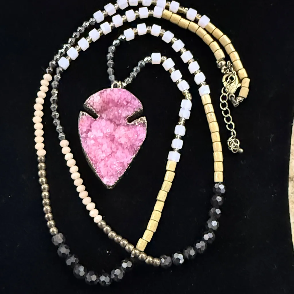 Pink Druzy Quartz Arrowhead Pendant necklace - Image 5