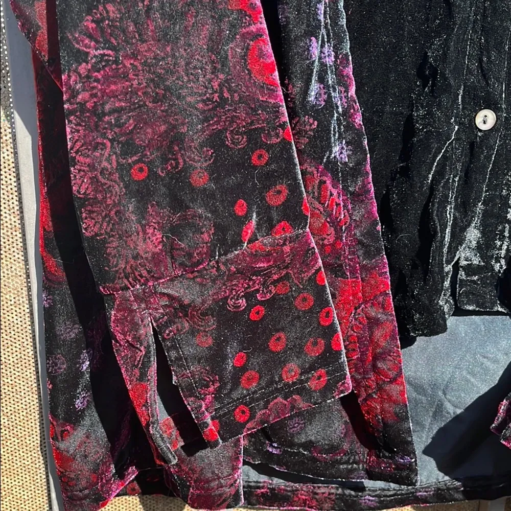 Elegant Velvet Blazer in Rich Red and Black Size 18W - Image 5