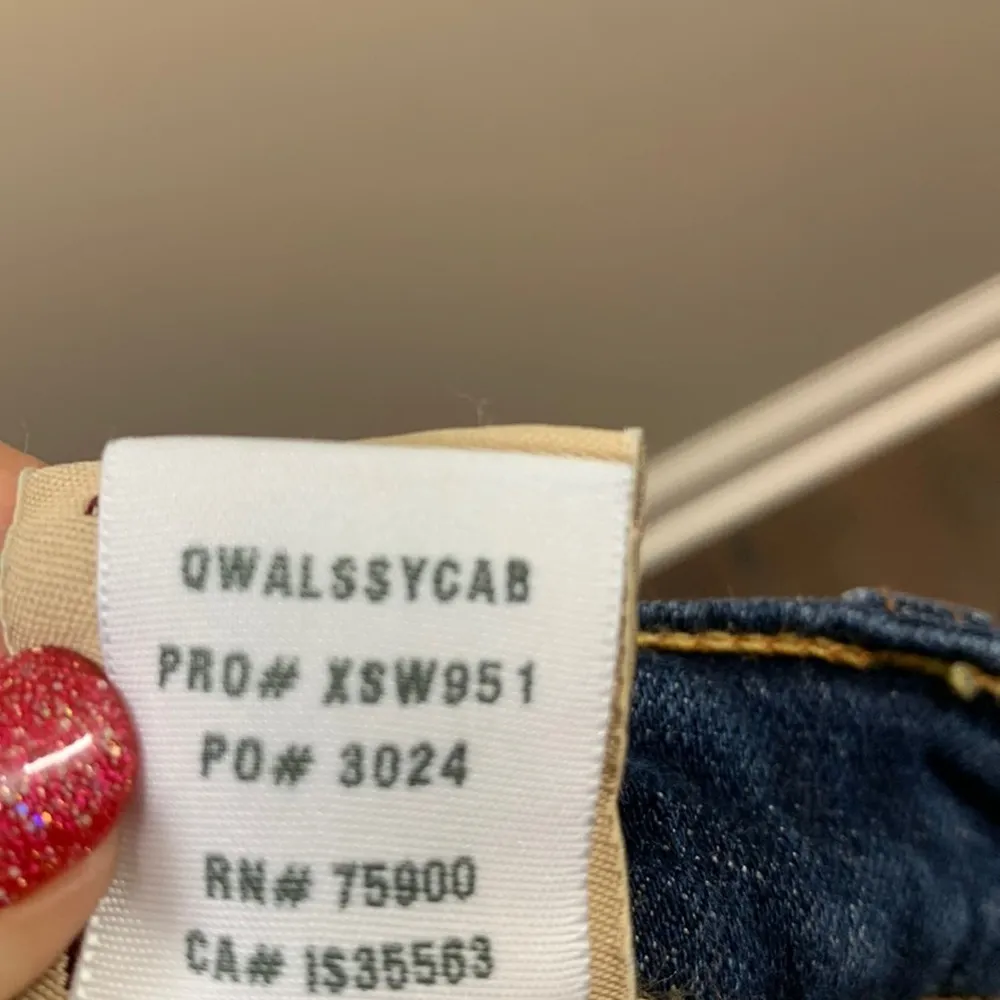 Big Star Bermuda Dark Wash Jean Shorts - Image 5