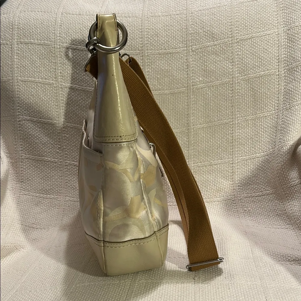 COACH F13336 Hampton Hobo Bag (2008) - Image 8