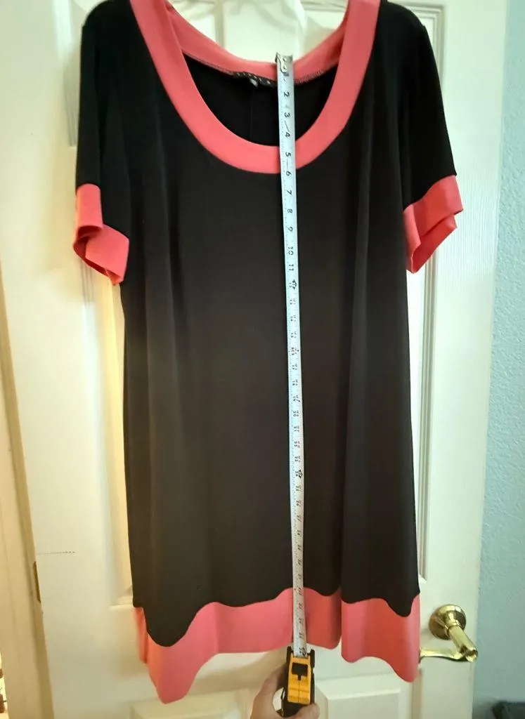Tiana B. Black and Coral Colorblock Dress 1X Scoop Neck Short Sleeve 35in long - Image 11