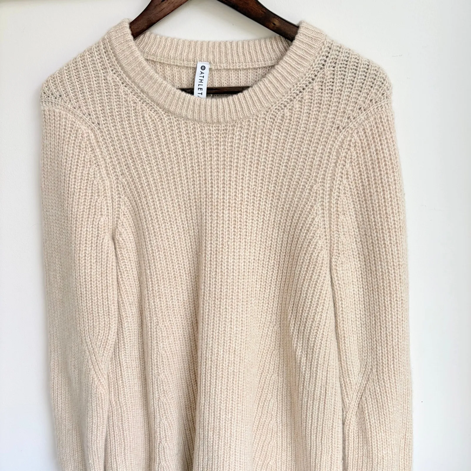 Athleta Wool Blend Knit Chunky Tan Sweater Women's Large Beige Warm Winter Fall - Image 2