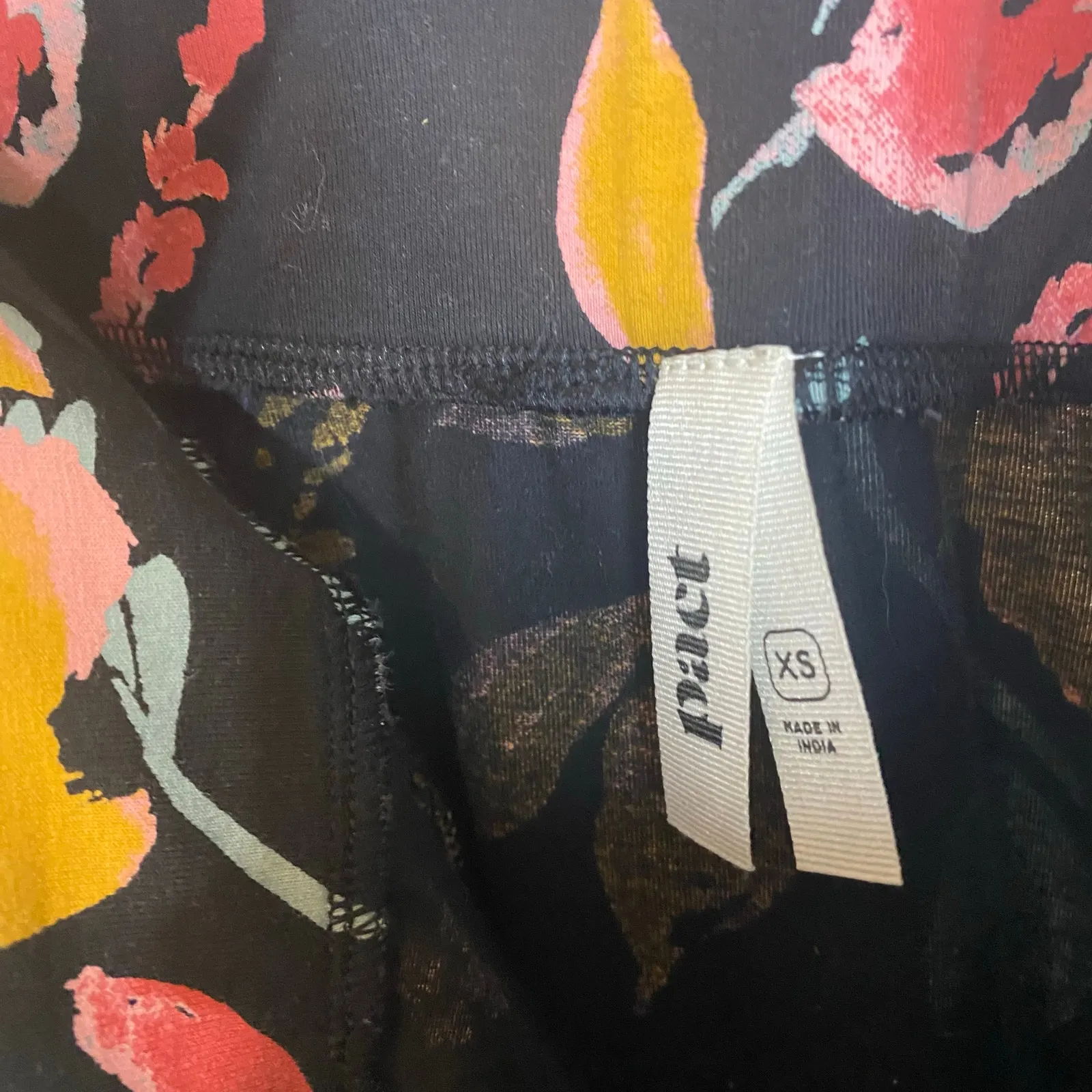 Pact Organic Cotton Black Floral Midi Skirt Boho Size XS - Image 4