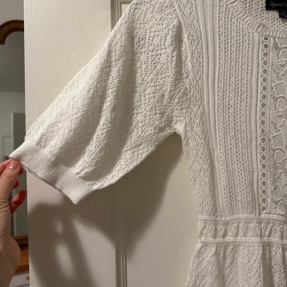 Crystal Doll White Crochet Short Sleeve Crewneck Dress with Slip Size XSmall NWT - Image 2
