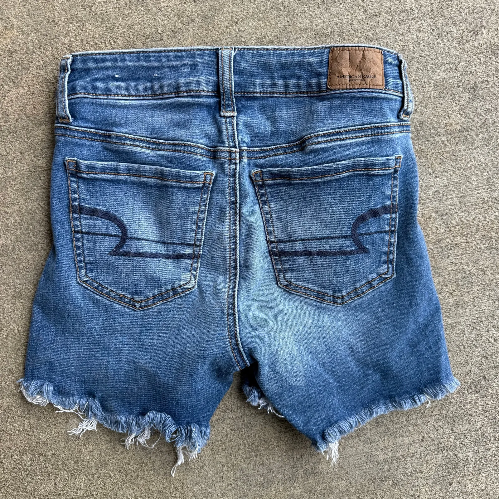 American Eagle Outfitters Hi Rise Shortie Next Level Stretch Jean Shorts Size 2 - Image 5