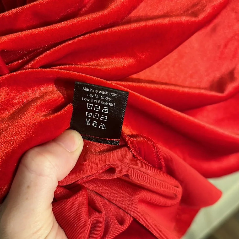 Norma Kamali Velvet Medium Top - Image 6