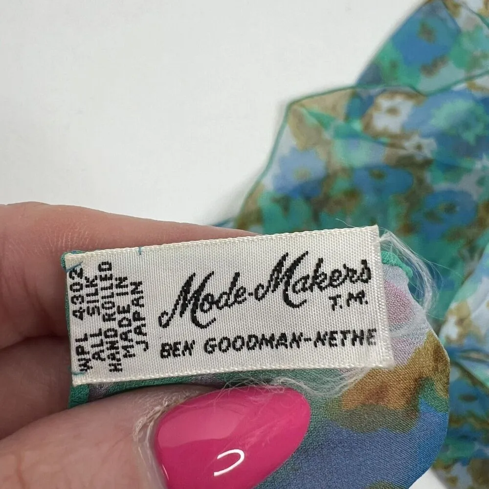 Vtg Ben Goodman Floral Print Silk Hand Rolled Square Scarf Wrap Handkerchief - Image 4