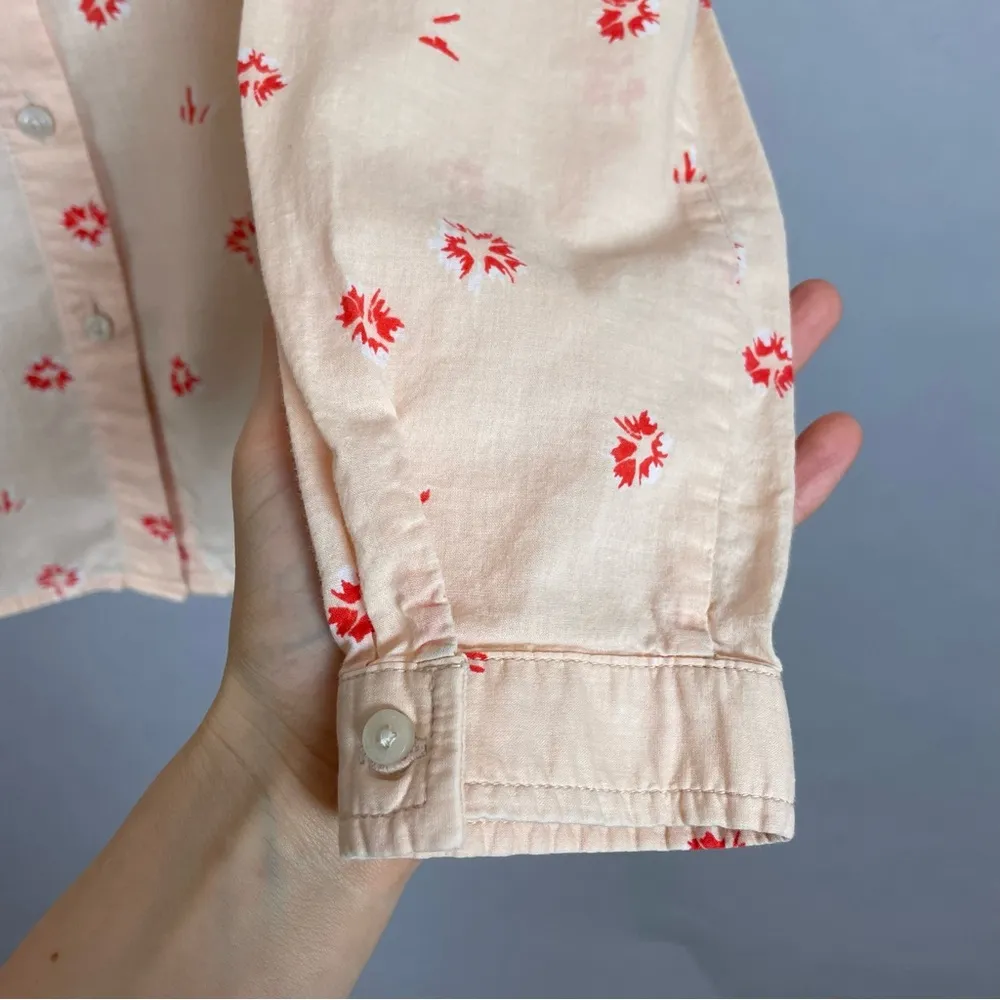 Levi's Button-Up Shirt Women Lightweight Size Small Light Peach Pink Long Sleeve - Image 5