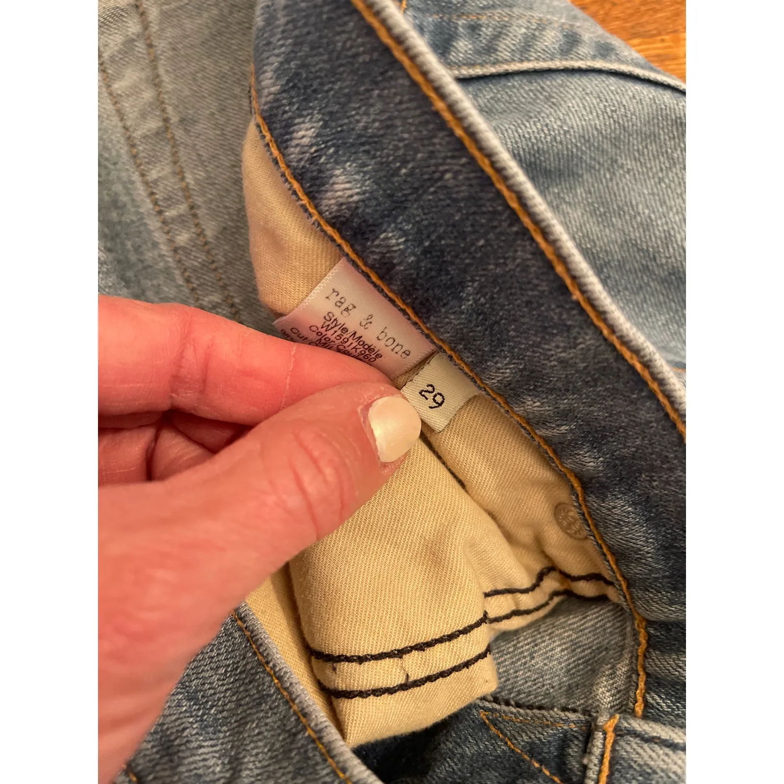 Rag & Bone distressed straight leg Jean size 29 - Image 5