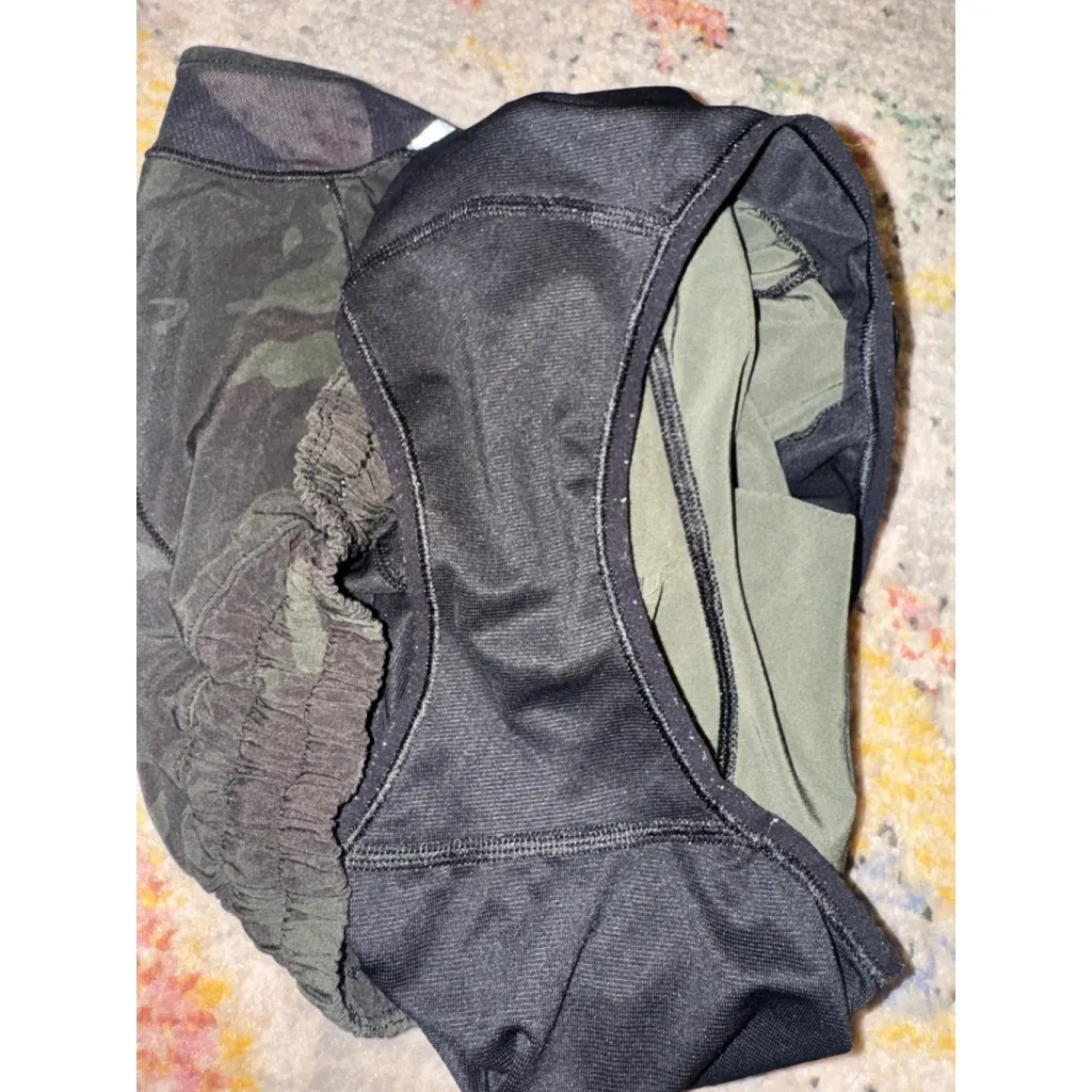 Lululemon Hotty Hot camo shorts - Image 3