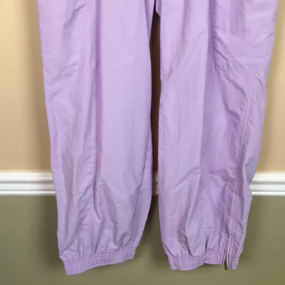 Old Navy Quick Dry Women’s Lilac Purple Cargo Pockets Drawstring Jogger Pants - Image 3